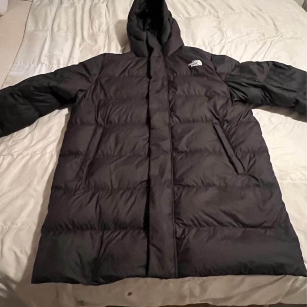 Men’s North Face 600 Hydrenalite 
3 Quarter coat.